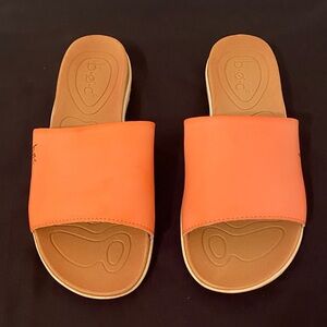 b.o.c. Tan and Orange Sandals